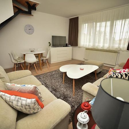 Apartman Slatki Dom 1 Apartment ซาราเยโว ภายนอก รูปภาพ